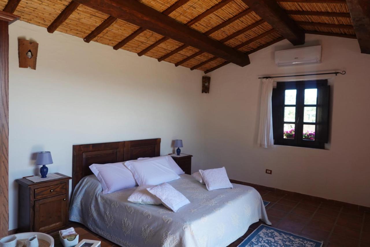 Stazzu Barecca B&B Cugnana Verde Экстерьер фото